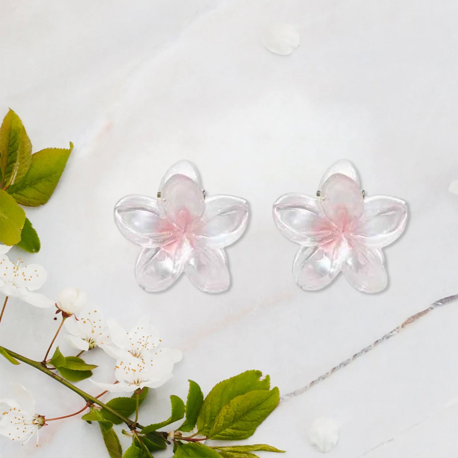 Gradient Frangipani Hair Clip 1PC Plumeria Hairpin Ins Style Ponytail Holder Barrette Sweet Shark Claws Party Hair Accessories