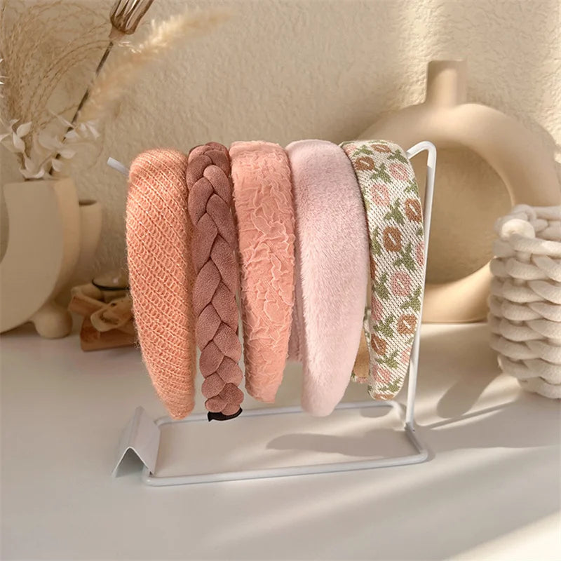 2022 Gentle Pink Womans Hairbands Girl Sweet Plush Wide Side Sponge Headband Hair Hoop Fashion Simple Solid Color Hair Accessory