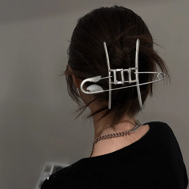 Ruoshui Woman Trendy Silver Pin Hair Claws Women Hair Clips Fashion Hairpins Women Hair Accessories Hairgrip Barrettes Headwear