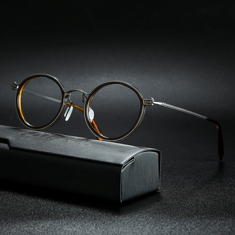 Vintage Pure Titanium Eyeglasses Frame Men Round Ultra Light Glasses Frame Women Retro Luxury Brand Designer Eyewear