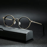 Vintage Pure Titanium Eyeglasses Frame Men Round Ultra Light Glasses Frame Women Retro Luxury Brand Designer Eyewear