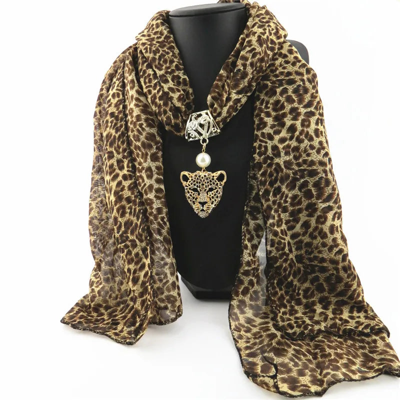 Ahmed Autumn and Winter Fashion Rhinestone Leopard Head Pendant Leopard Scarf Necklace For Women New Neckerchief Scarves Jewelry