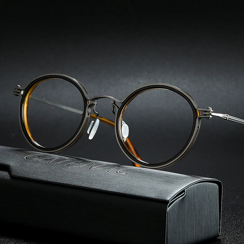 Vintage Pure Titanium Eyeglasses Frame Men Round Ultra Light Glasses Frame Women Retro Luxury Brand Designer Eyewear