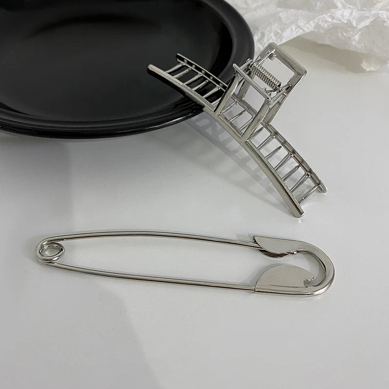 Ruoshui Woman Trendy Silver Pin Hair Claws Women Hair Clips Fashion Hairpins Women Hair Accessories Hairgrip Barrettes Headwear
