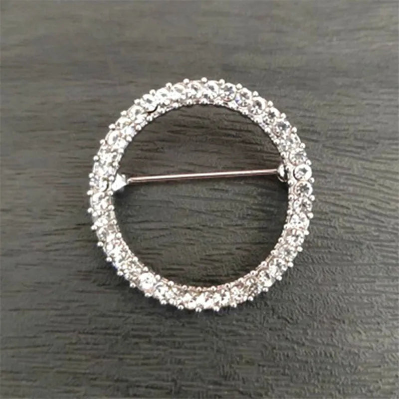 Fashion Hollow Circle Rhinestone Brooch Shawl Clip Scarves Broche Circle Crystal Brooches For Women Gift Accessories Wholesale