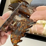 French Women's Hair Clips Elegant Acetate Hair Claw Medium Size Sweet Shark Clip Exquisite Girl Hairs Accessories Headwear 2024