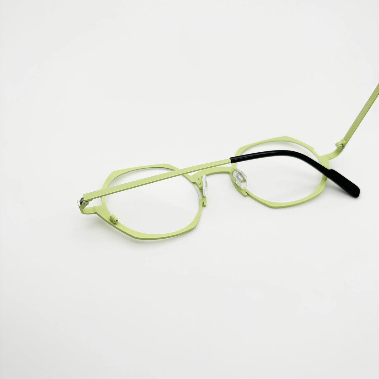 Wcwe Belight Optical Belgium Geometry Irregular Shape Titanium Eyewear Spectacle Frame Men Women Eyeglasses