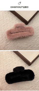 Winter Plush Square Hair Claw for Women Korean Elegant Acrylic Hairpins Faux Fur Hair Clip Pink Barrette Crab Hair Accessories