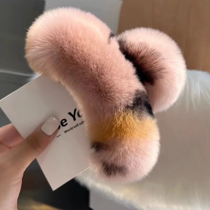 Muweordy New Oversized Faux Fur Big Crab Hair Clip for Girls Rabbit Hair Claw Clips Cute Plush Ponytail Women's Hair Barrettes
