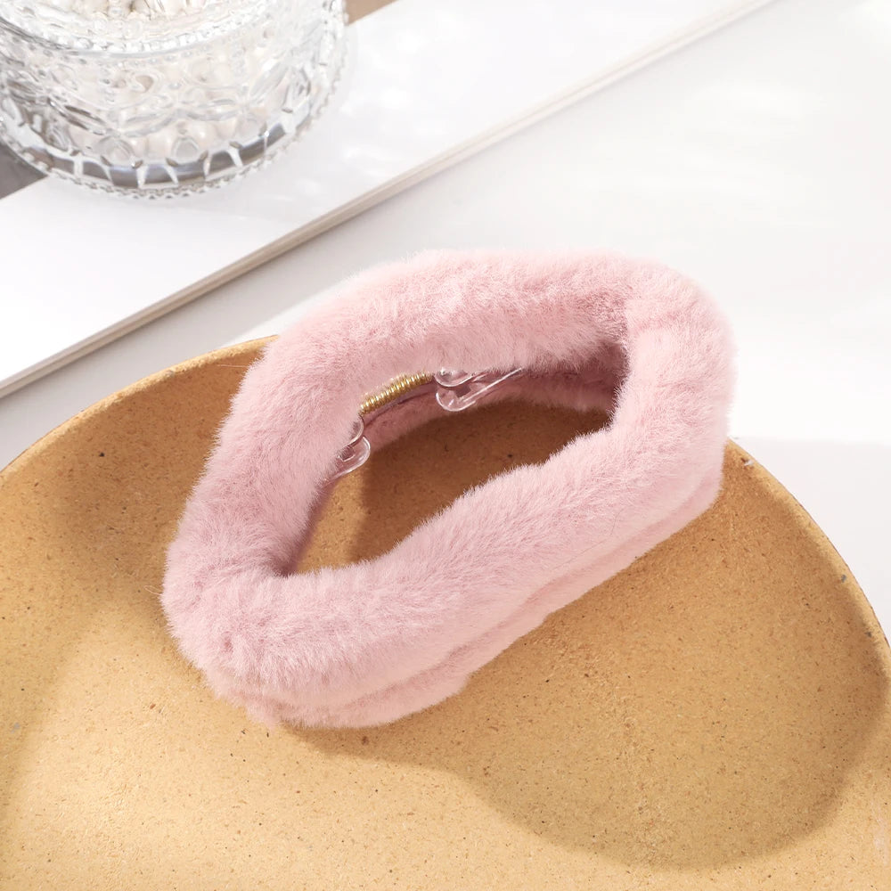 14cm Large Hair Claw Fashion Plush Big Crab Hair Clip For Women Back Clip For Thick Hair Cute Plush Ponytail Hair Accessories