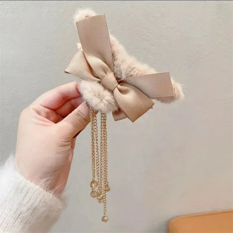 New Fashion Bow Tassel Pendant Hair Clips Korea Ponytail Plush Shark Claw Girls Fall and Winter Gift Hair Accessories