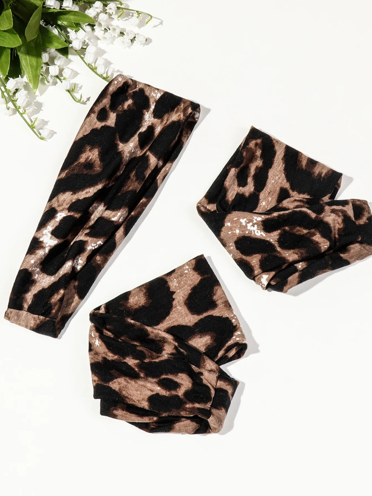 4Pcs Black Twist Knotted HeadBands Boho Stretchy Hair Band Non Slip for Girl Turban Plain Headwrap Yoga Workout Hair Accessories
