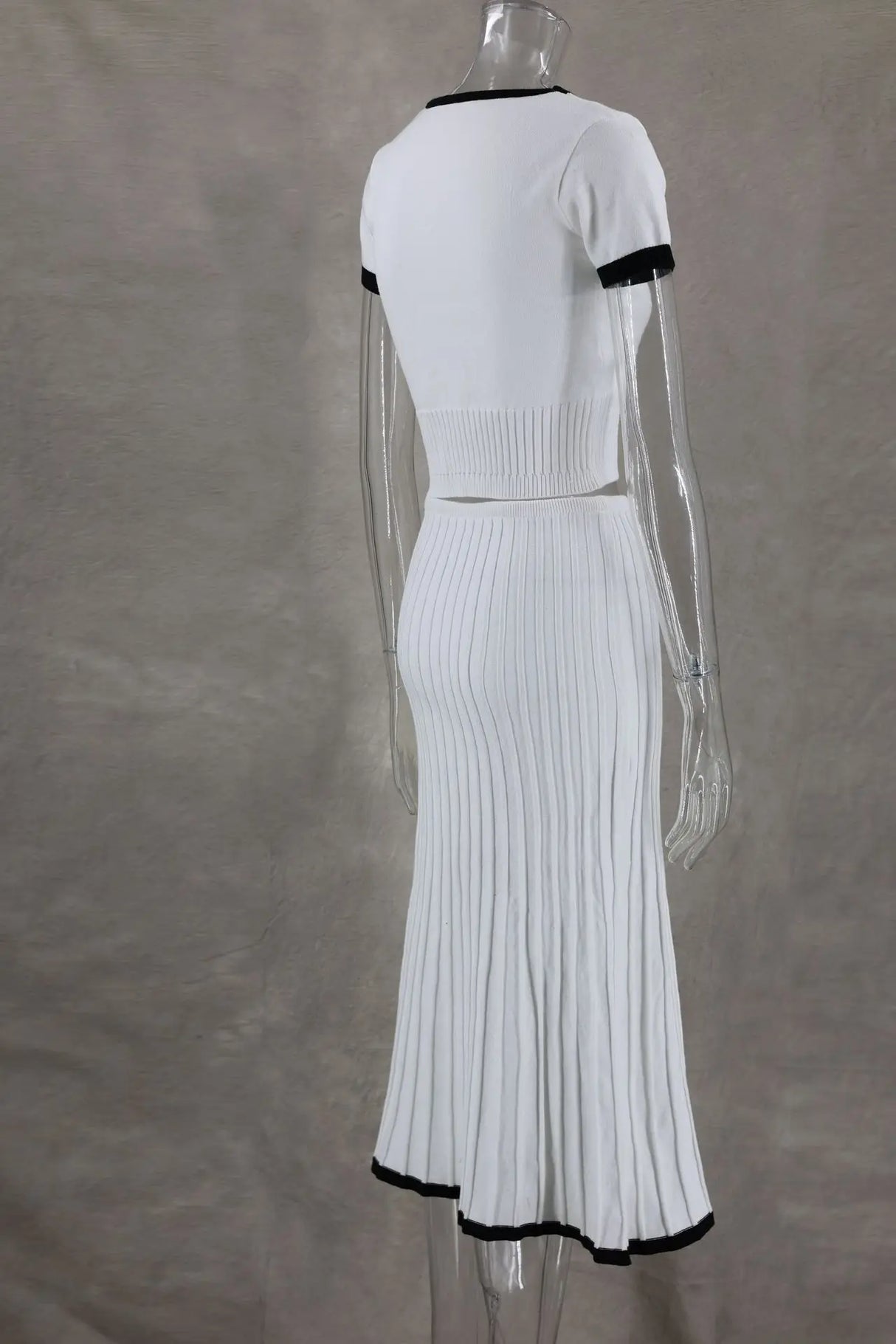 2024 Summer Women White long Skirt Suit Short Sleeve V-neck crop top pleated set elegant dress 2 piece skirt set Plus Size S-3XL