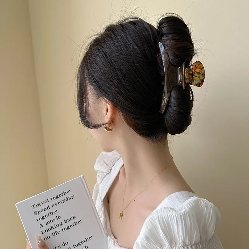 Muweordy Acetate Hair Claw Clip Large Hair Clip France Fashion Crab Hair Clip Trendy Hair Clips Hair Accessories for Women Girls