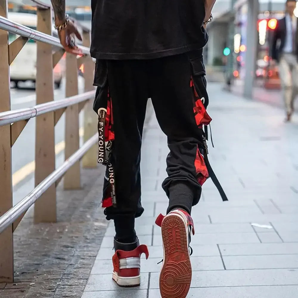 Hip Hop Streetwear Multiple Pockets Cargo Pants Men's Letter Ribbons Design Functional Overalls Male Loose Casual Sweatpants