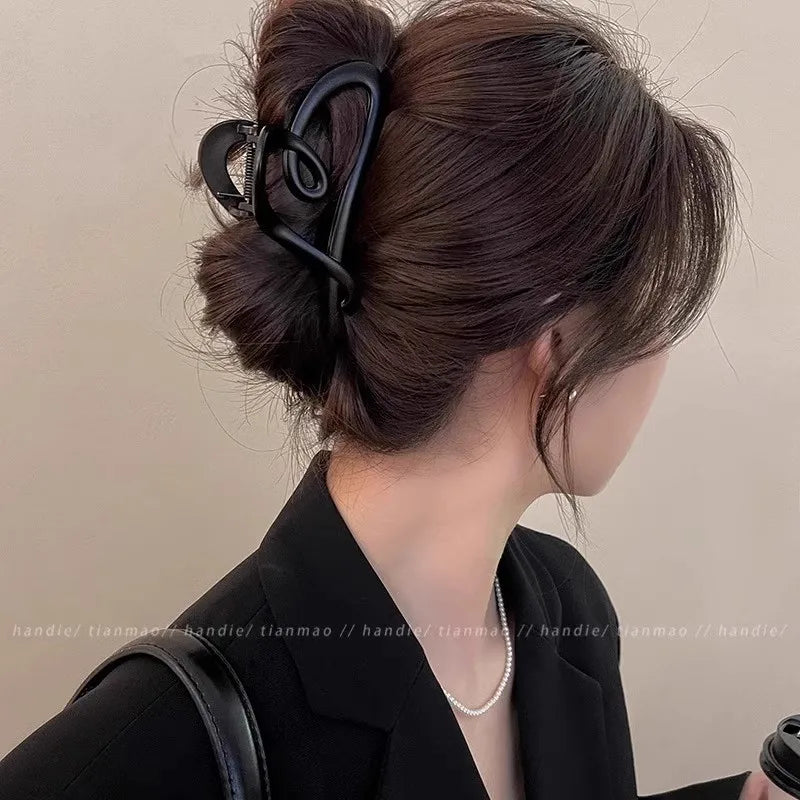 Vintage Heart Shape Plastic Hair Claw For Women Back Hair Holder Headband Elegant Hair Clips Hairpin Fashion Hair Accessories