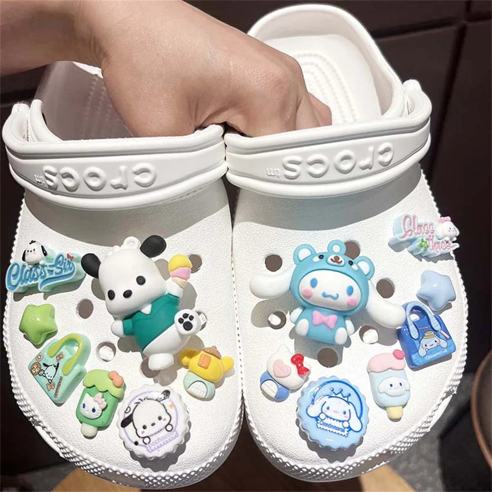 New Sanrio Kuromi LED Shoes Accessories Cartoon Peripheral Cinnamoroll Melody Pompompurin Charm Buckle Charms Kids Gift