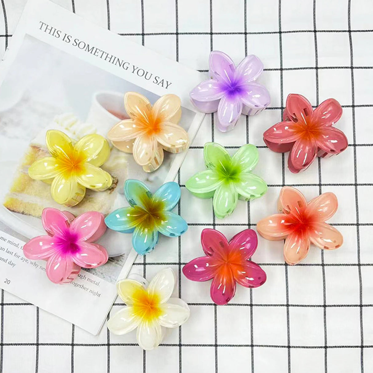 2024 Bohemian Beach Vacation Frangipani Egg Flower Hair Clips Lily Flower Hawaii Beach Hair Claw for Women Girl Hair Accessories