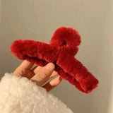 Women Hair Claw Winter Faux Fur Hair Clip Elegant Acrylic Crab Barrette Hairpin Girl-Hair Accessor Furry Headwear Hair Claw Clip