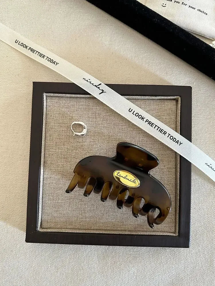 Retro Hair Clip for Women Acrylic Gold Color Letter Hair Claws Clips Trendy Cross Hairpin Korea Hair Accessories Girls Head Wear