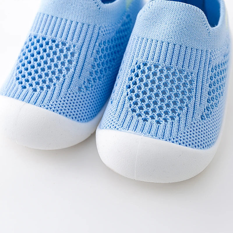 Spring Popular New Baby Shoes Mesh Knit Breathable Kid Girls Boys 0-3T Summer Slip-On Casual Sneakers Toddler Non-Skid Prewalker