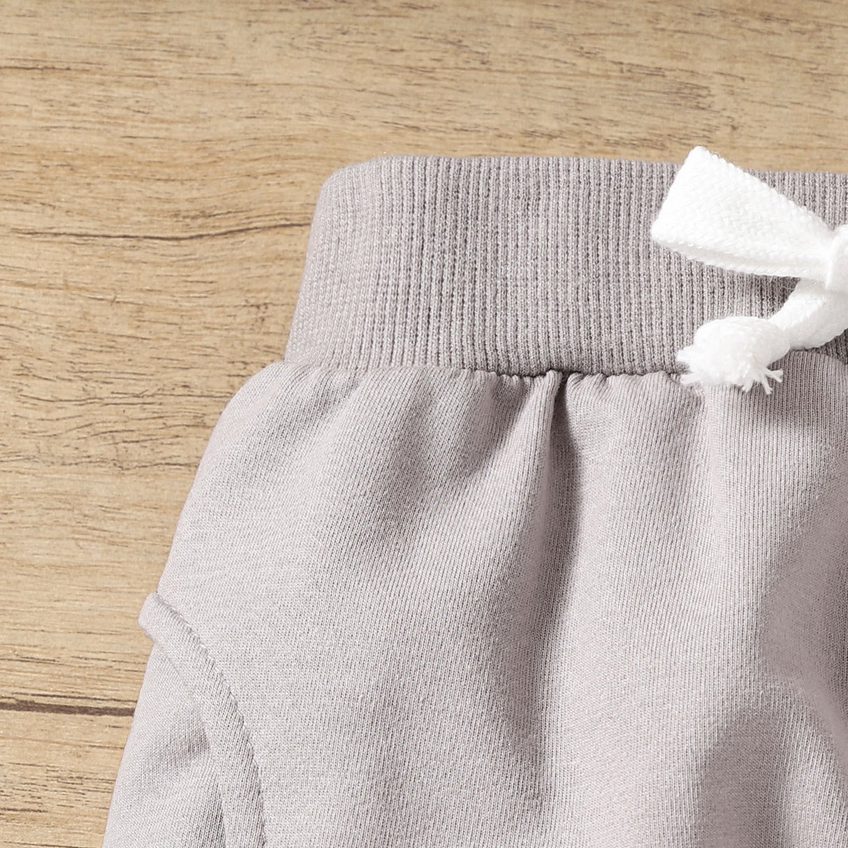 Autumn & Winter Newborn Baby ‘MAMA'S BOY’ Letter Embroidered Long Sleeved Pants Two-Piece Set