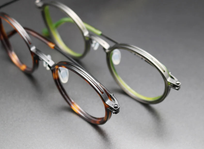 Vintage Pure Titanium Eyeglasses Frame Men Round Ultra Light Glasses Frame Women Retro Luxury Brand Designer Eyewear