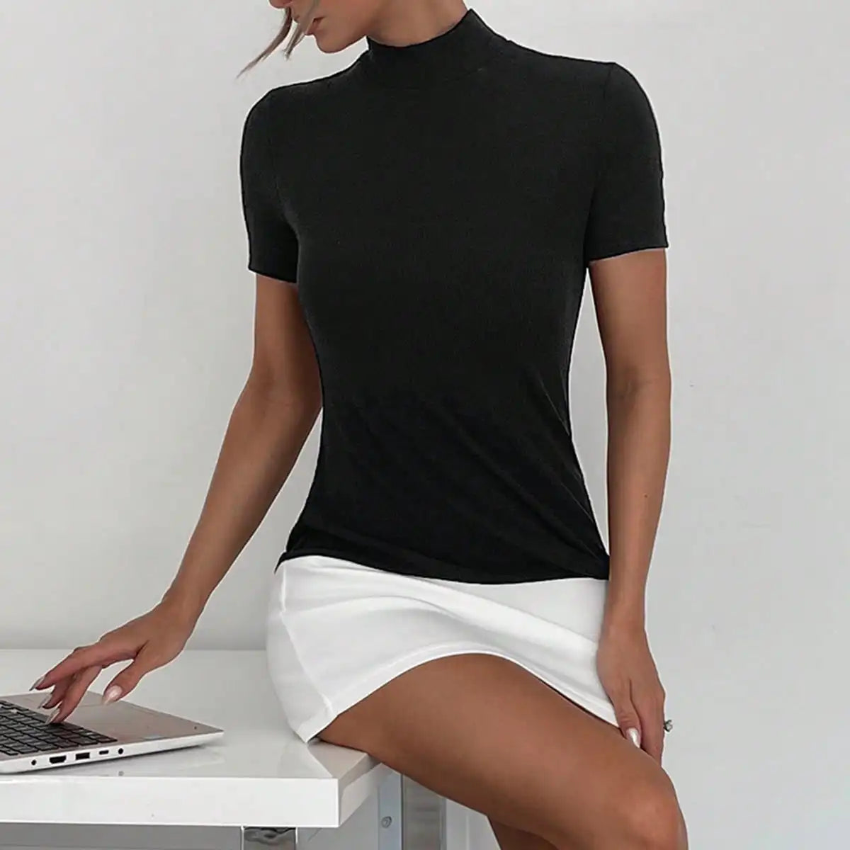 Robe ultra-courte simple pour femme, style élite, pour le travail, les déplacements au bureau, les déplacements, les couleurs contrastées, nouvelle collection printemps-été