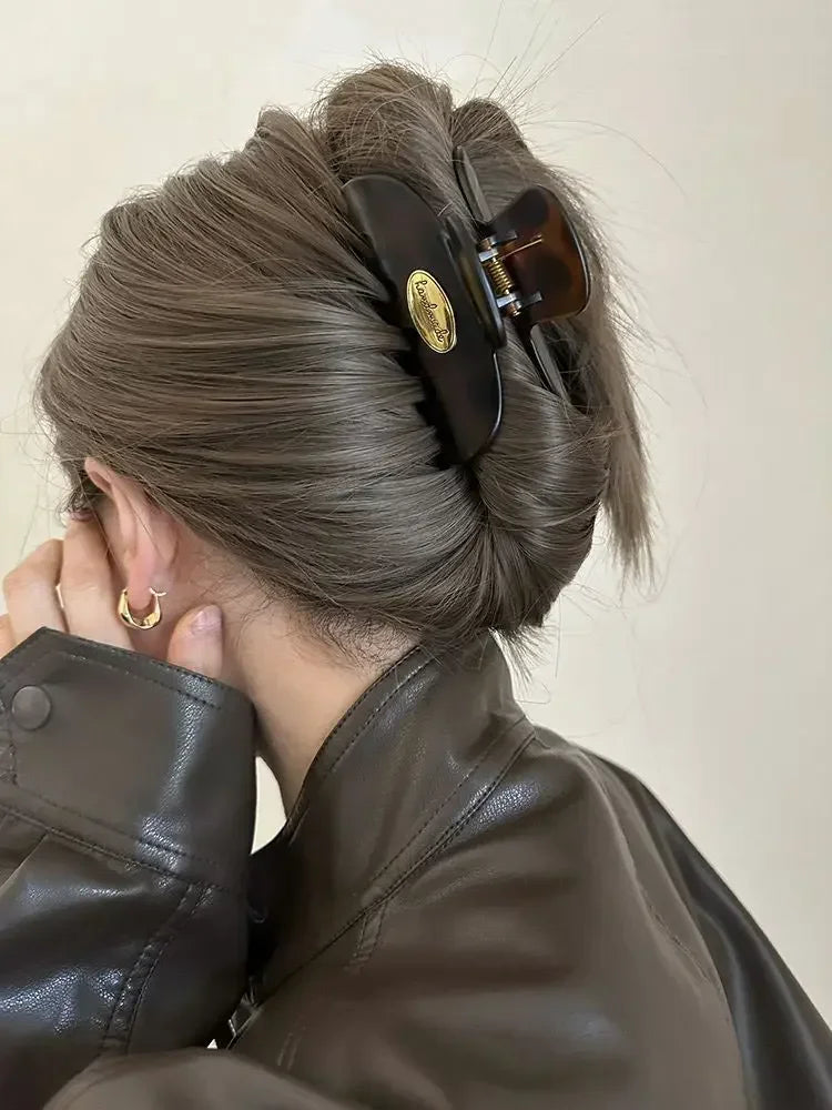 Retro Hair Clip for Women Acrylic Gold Color Letter Hair Claws Clips Trendy Cross Hairpin Korea Hair Accessories Girls Head Wear