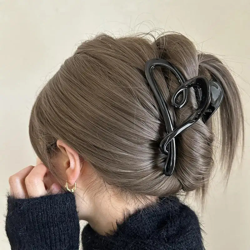 2024 Heart Hair Clips for Women Temperament Design Hair Claw Clip Luxury Korean Trendy Summer Hair Accessories Girls Headwear