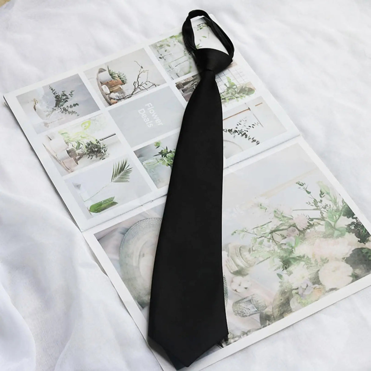 Pre-Tie Zipper Necktie Men Women Slim Narrow Neck Tie Retro Color Safety Clip Tie Business Funeral Butler Matte Black Tie