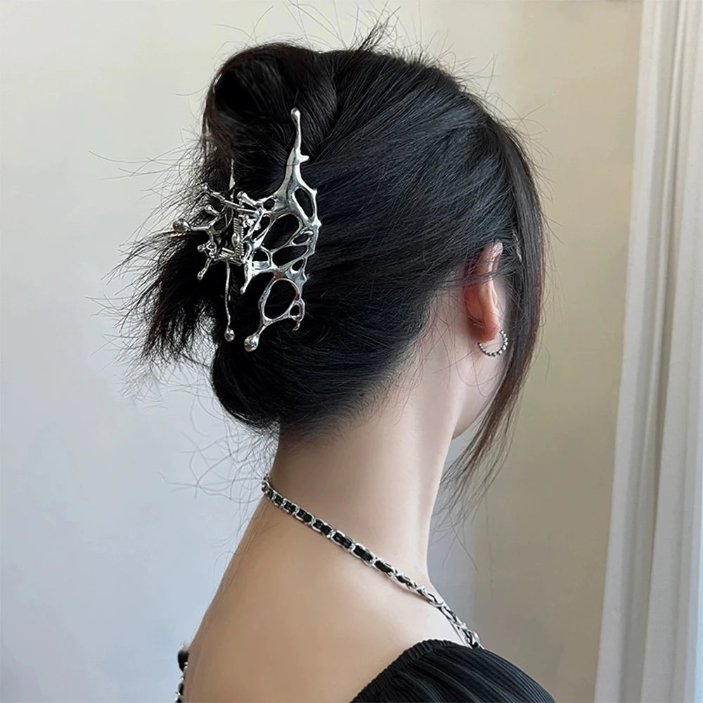 Y2K Liquid Metal Butterfly Hair Claw Hairpin 2024 Trendy NEW Design Irregular Hollowed HairClip Women Headwear Accessories