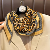 2023 Silk Scarf 70x70cm Luxury BrandDesigner Hair Leopard print Handkerchief Hijab Shawl Women bandanna foulard muffler wrap