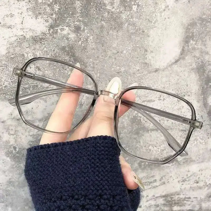 Nearsighted Eyewear Blue Light Blocking Glasses Comfortable Fashionable Eye Glasses -100 To -600