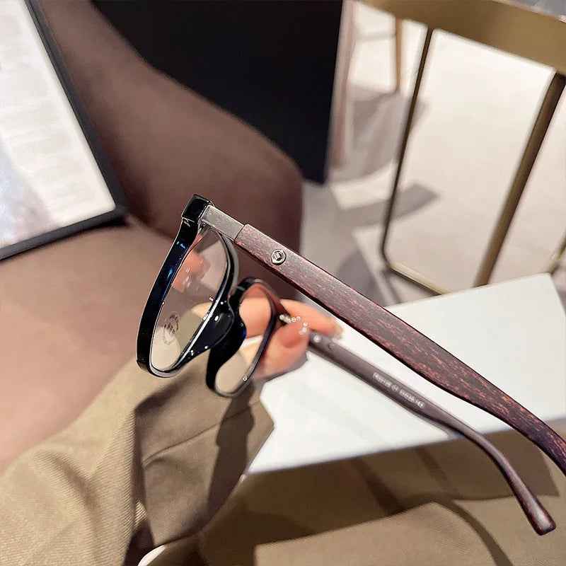 Luxury Blue Light Blocking Reading Glasses Women Men Wooden Legs Presbyopia Eyeglasses HD Lens Farsighted Eyewear with Diopter