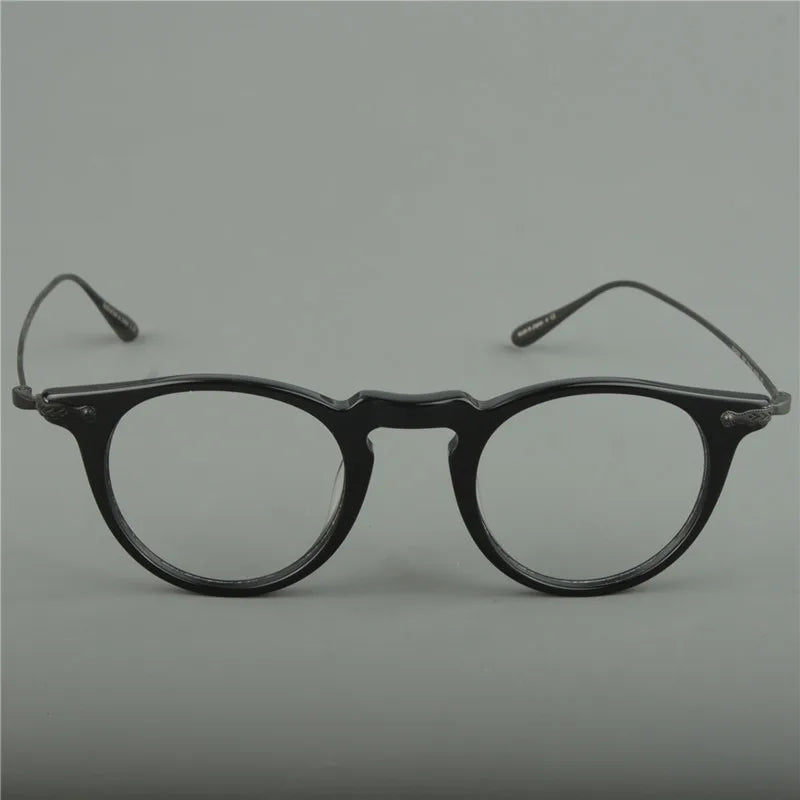 Japanese fashion eyeglass frame with circular frames made of pure titanium for both men and women