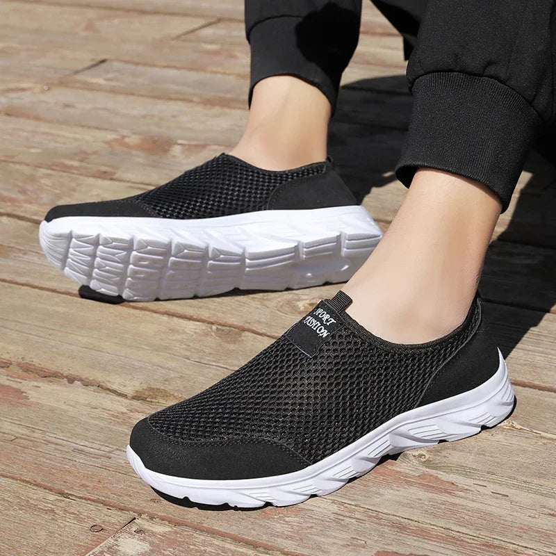 MAEDEF Fashion Breathable Men Casual Shoes Lightweight Outdoor Walking Shoe Non-slip Men's Sneakers Slip on Comfortable Footwear