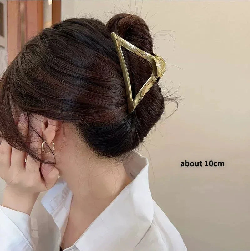 2023 New Fashion Metal Hair Claws Clip for Women Girls Trendy Hair Clip Barrette Hairpins Party Headwear Hair Accessories Tiara