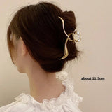 2023 New Fashion Metal Hair Claws Clip for Women Girls Trendy Hair Clip Barrette Hairpins Party Headwear Hair Accessories Tiara