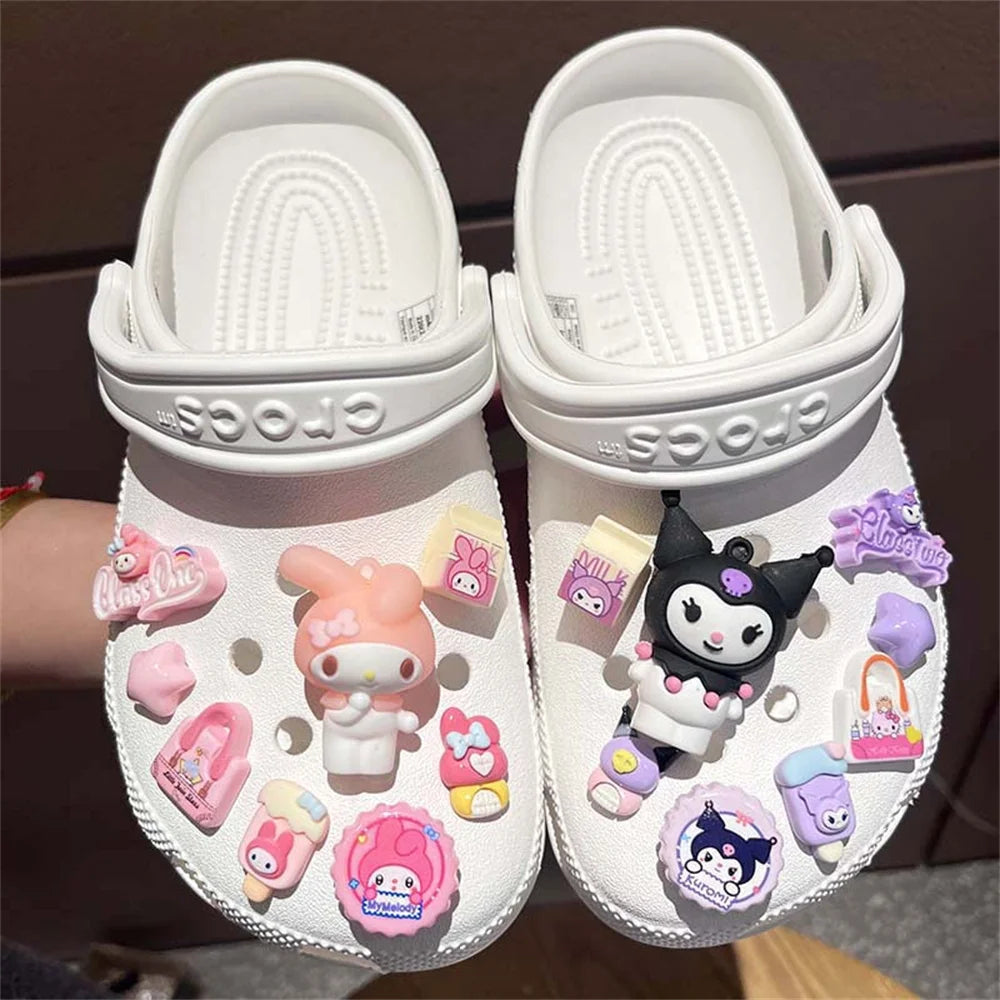 New Sanrio Kuromi LED Shoes Accessories Cartoon Peripheral Cinnamoroll Melody Pompompurin Charm Buckle Charms Kids Gift