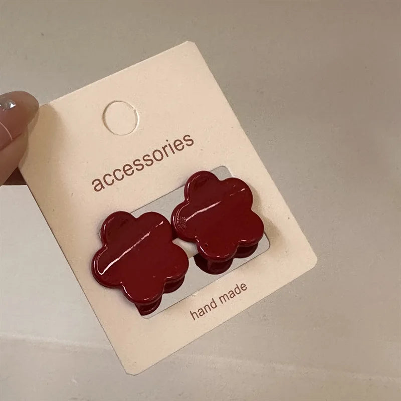 2pcs New Year's Red Festival Mini Hair Clip Retro Red Edge Clip Cute Girl Heart Liu Hai Clip Princess Head Clip Headpiece