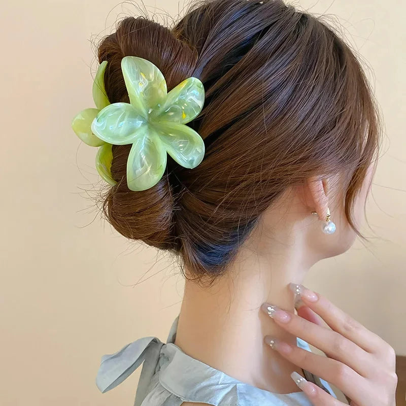 Acrylic Flower Hair Clip for Women Sweet Fresh Texture Hair Claws Clips Trendy Hair Accessories Girl Hairpin Korean Headwear
