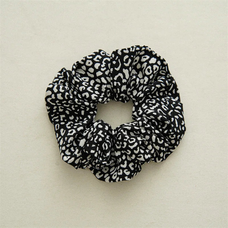 Korean Women Elegant Autumn and winter Elastics Hair Band Retro Leopard Print Scrunchies Hair Ties Ladies Ponytail Hold Hair Acc