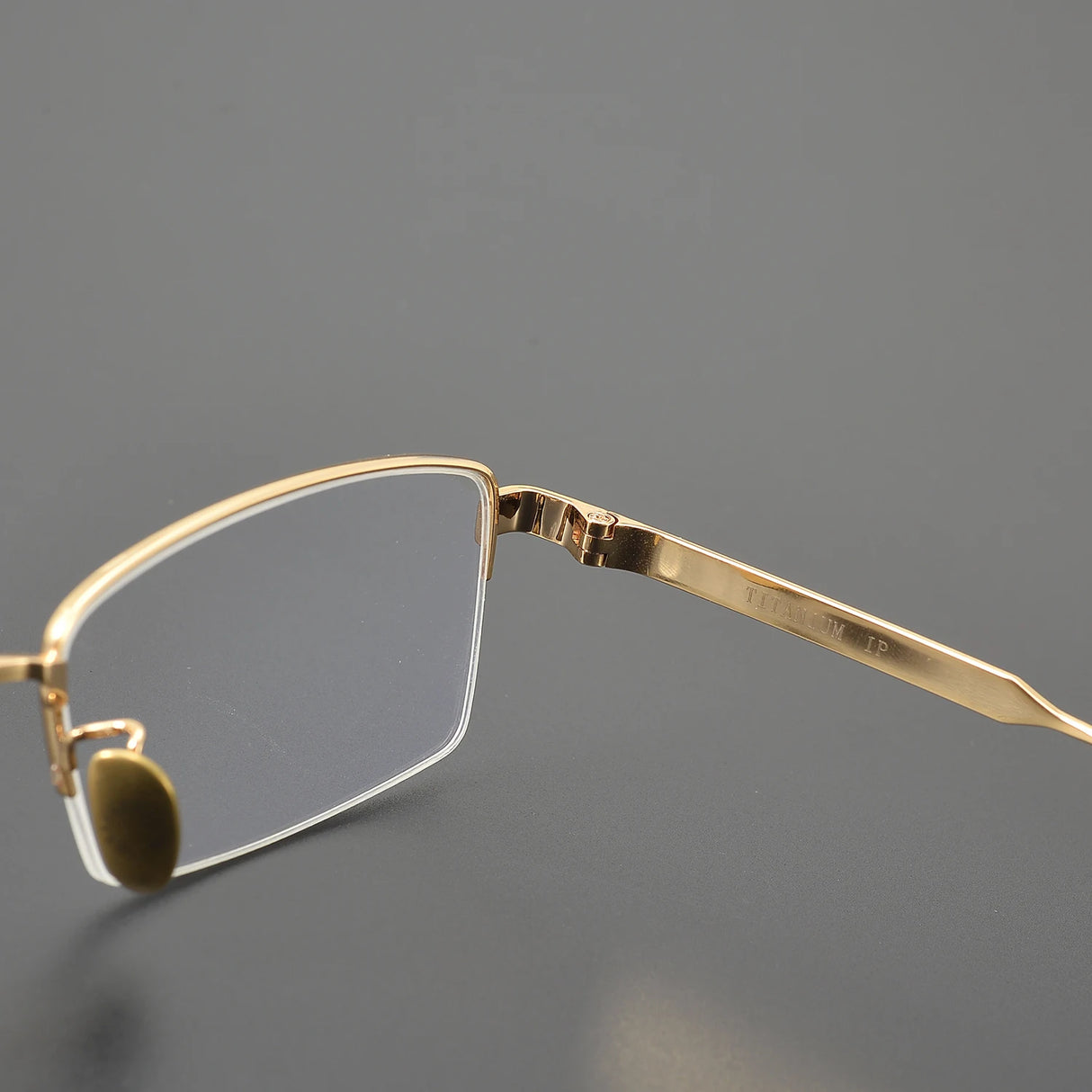 2024 High Quality Handmade Titanium Half Frame Computer Glasses Men Women Luxury Retro Rectangle Eyeglass Frame Optical Eyewear