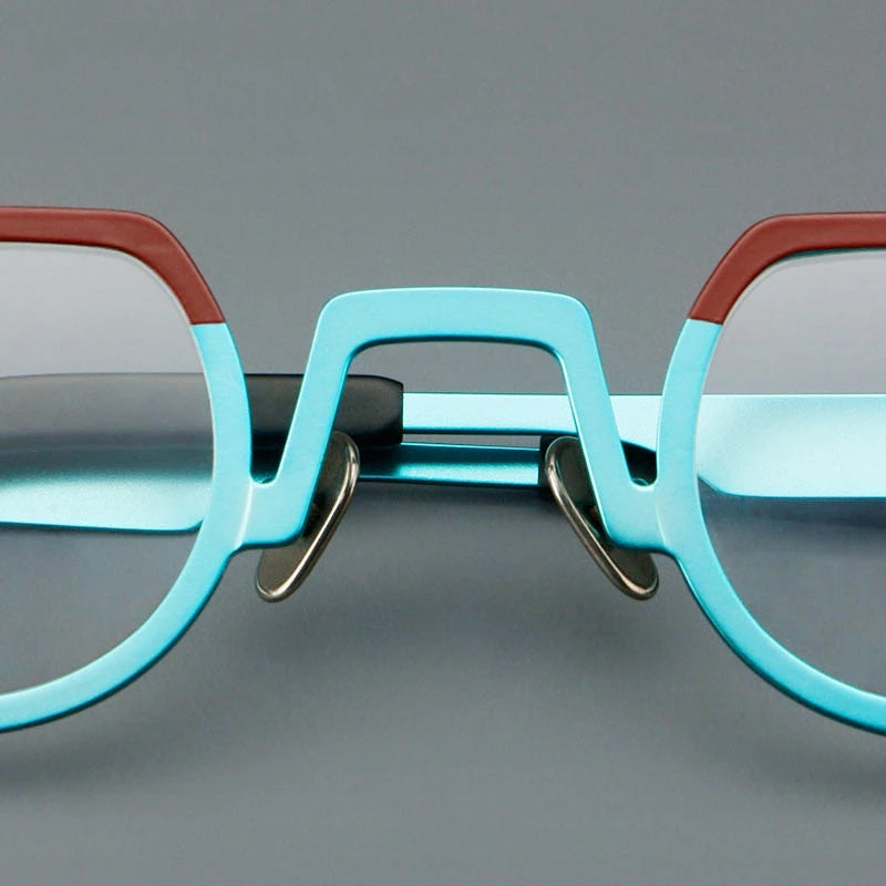 New stylish round glasses frame 7020 retro ultra-light pure titanium glasses frame can be equipped with prescription glasses.