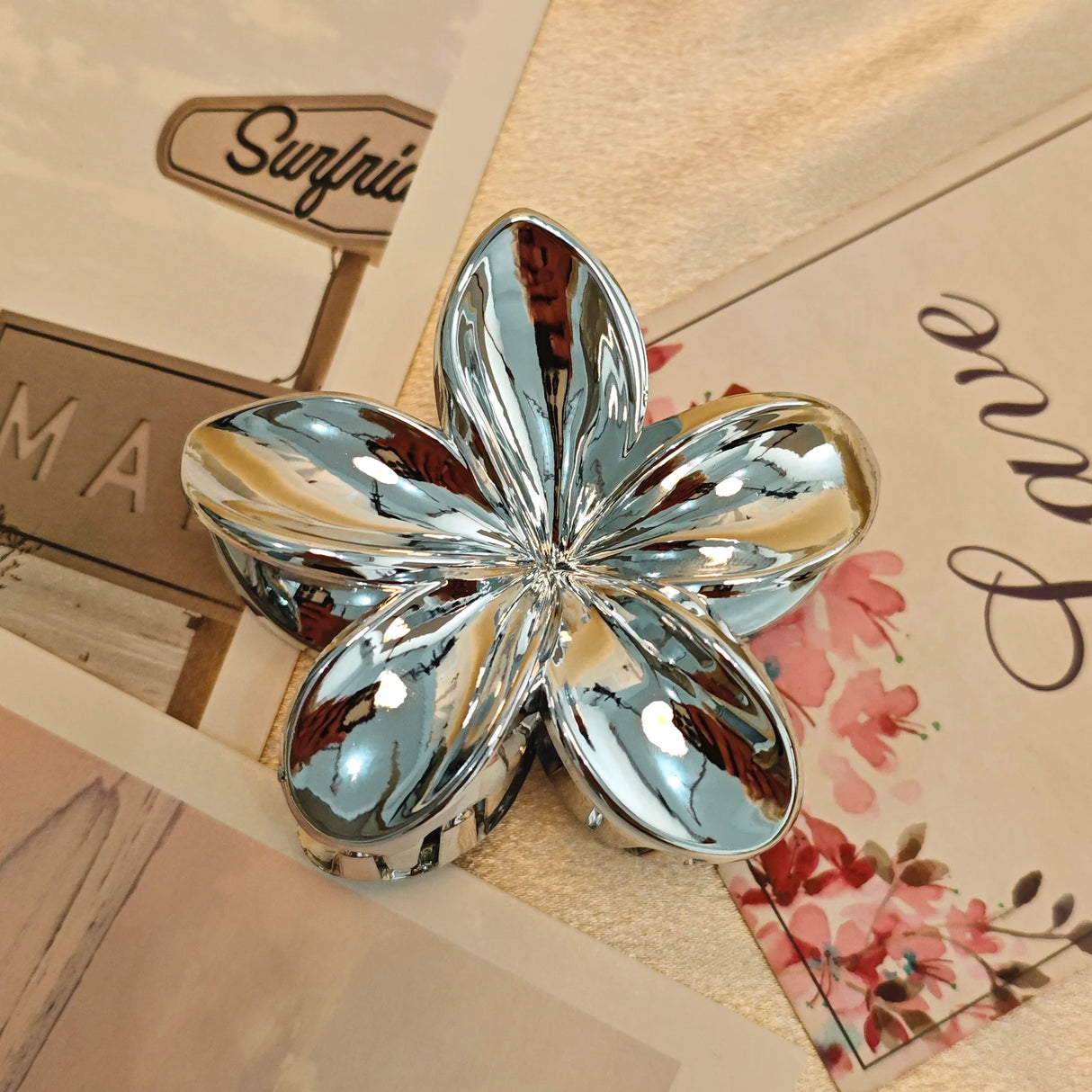 1-4Pcs Fashion Flower Hair Claw Clips for Women Gold Silver Color Large Hairpins Ponytail Shark Clip Headdress Hair Accessories