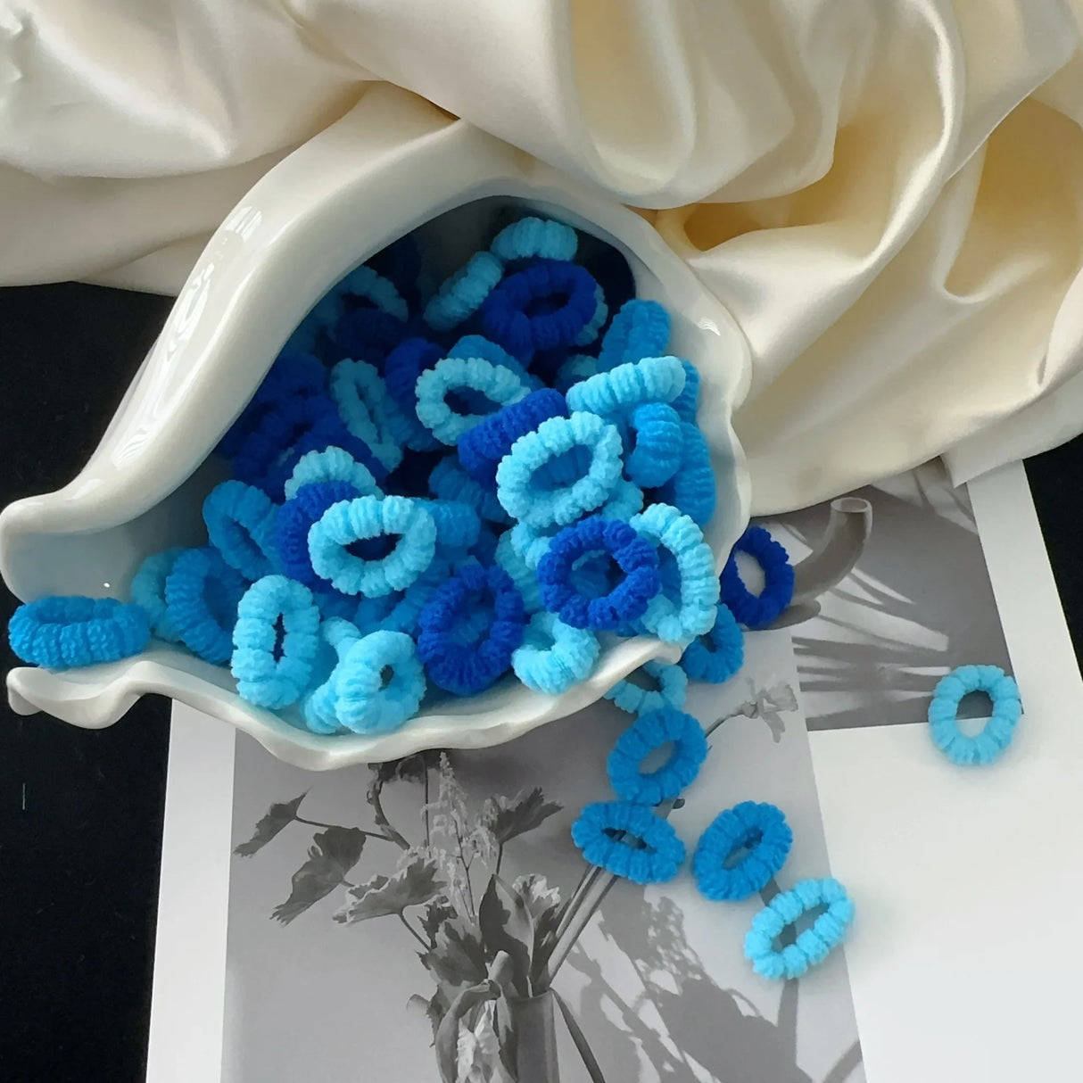 50/100Pcs Colorful Basic Nylon Ealstic Hair Ties for Girls Ponytail Hold Scrunchie Rubber Band Kid Fashion Hair Accessories