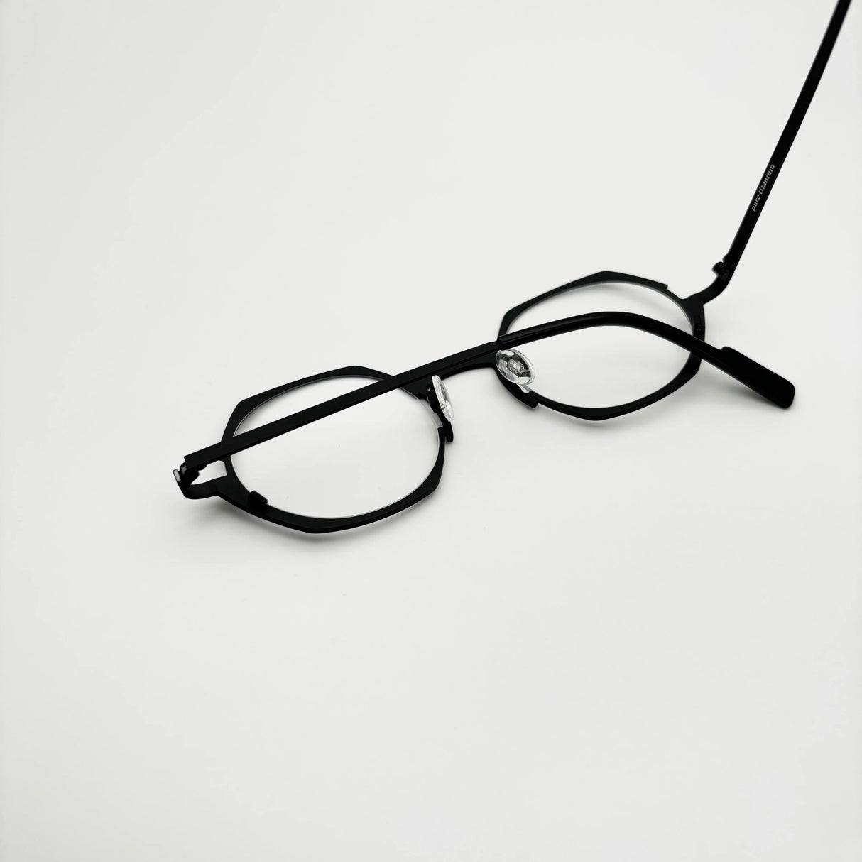 Wcwe Belight Optical Belgium Geometry Irregular Shape Titanium Eyewear Spectacle Frame Men Women Eyeglasses