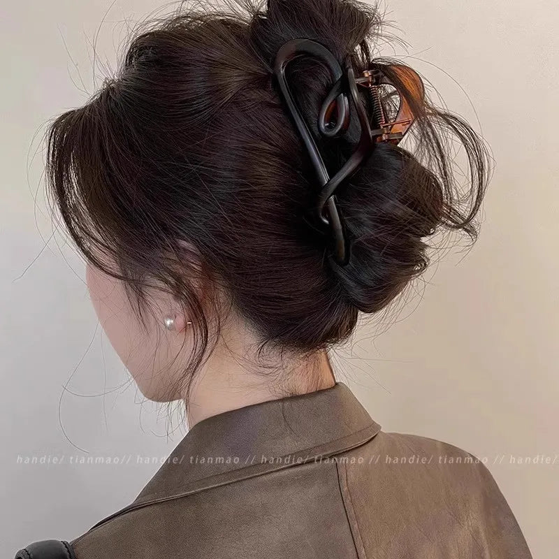 Vintage Heart Shape Plastic Hair Claw For Women Back Hair Holder Headband Elegant Hair Clips Hairpin Fashion Hair Accessories