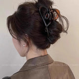 Vintage Heart Shape Plastic Hair Claw For Women Back Hair Holder Headband Elegant Hair Clips Hairpin Fashion Hair Accessories